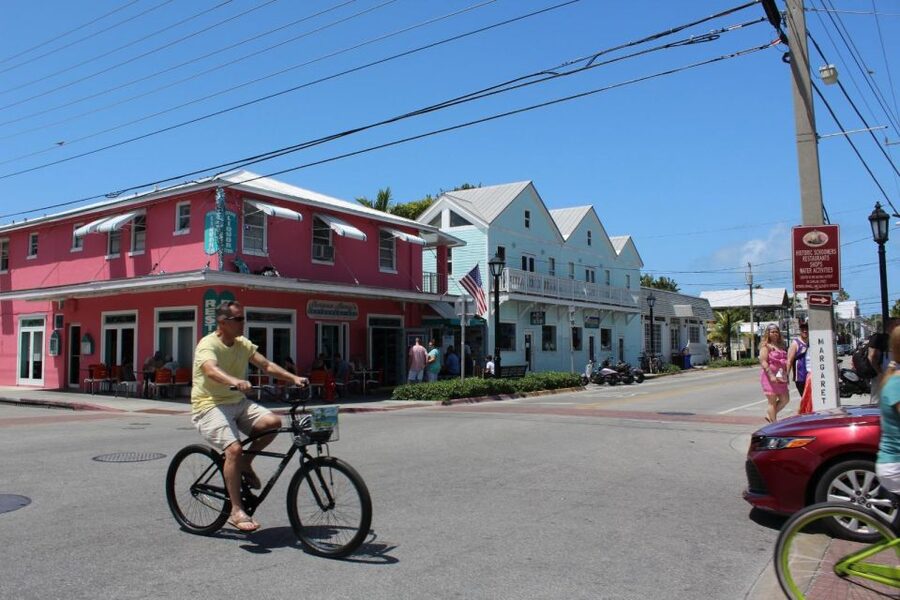 From Miami: Key West Day Trip with Pickup at Selected Hotels - Hotel pickup needs careful planning