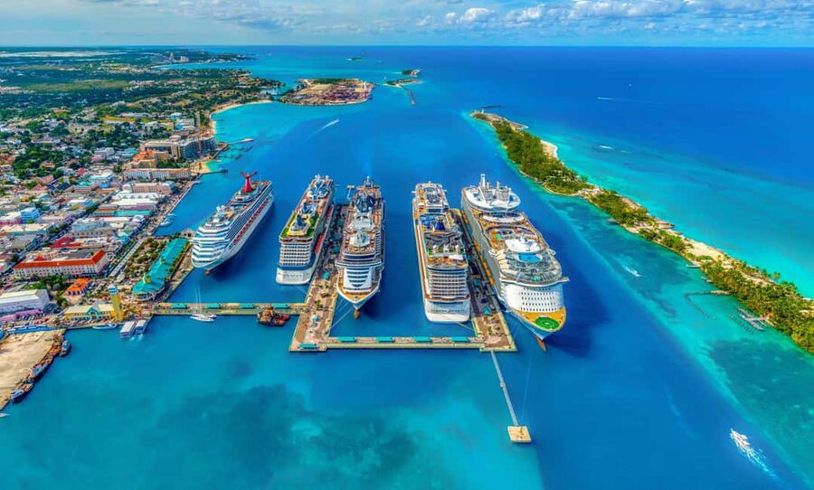 From Miami: Roundtrip Bimini Ferry with Hotel Transfers - Boarding the fast ferry to Bimini