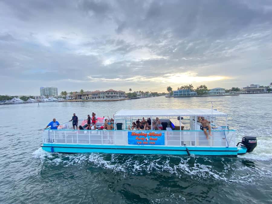 Ft. Lauderdale: Party Boat Tour to the Sandbar with Tunes - A two-hour party boat with a real sandbar stop