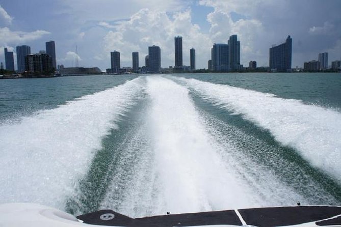 Fully Private Speed Boat Tours, VIP-style Miami Speedboat Tour of Star Island! - Meeting at 1100 West Ave