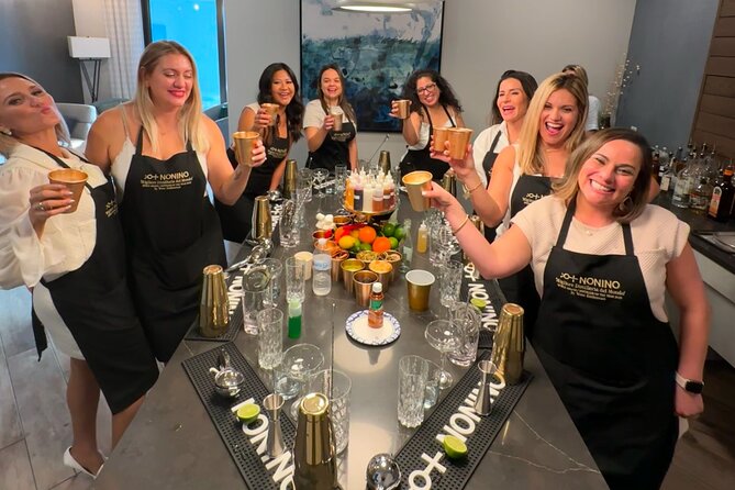 Hands On Cocktail Class Experience in West Palm Beach - Meeting Vincent and the teaching style