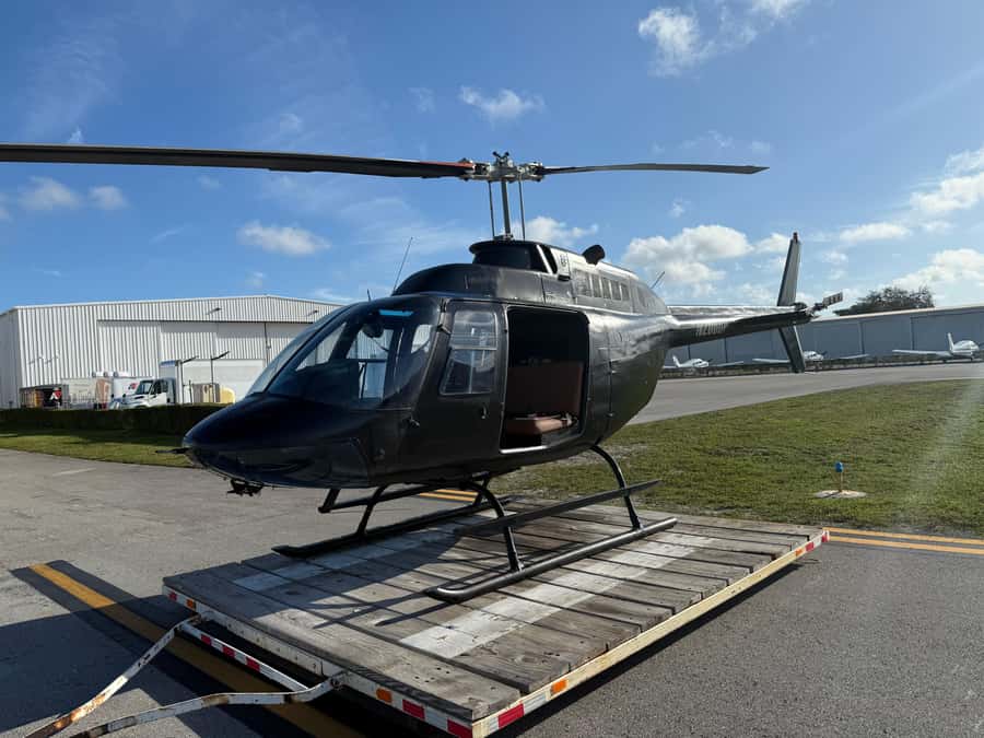 Helicopter Tour: Fort Lauderdale City and Beaches - Weight, age, and access rules