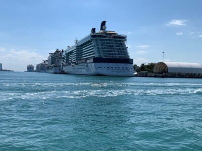 Hop-on Hop-off Water Taxi in Miami and Miami Beach