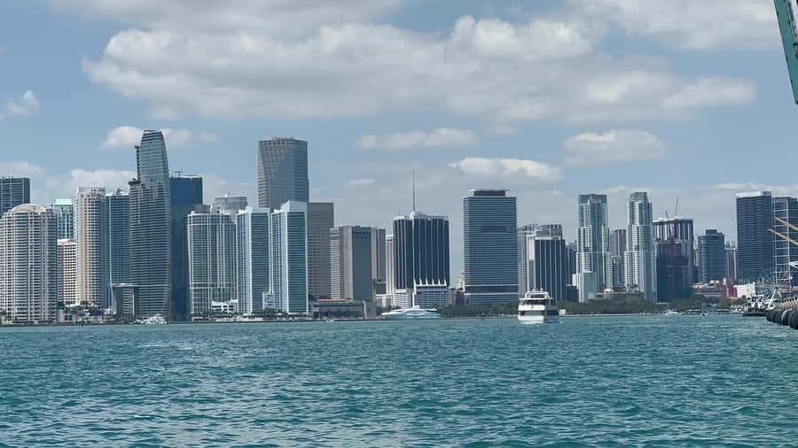 Hop-on Hop-off Water Taxi in Miami and Miami Beach - Returning to Miami Beach by water