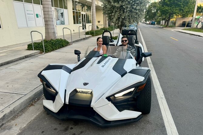 Hourly & Daily Slingshot Rental Miami - The handover: a short lesson before you leave