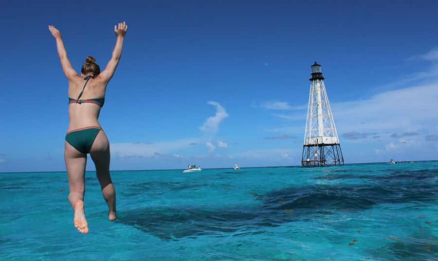 Islamorada: Private Boat Tour with Snorkeling and Sandbar - Practical planning at Robbie’s Marina