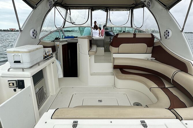 Island Fun Yacht Rental in Miami Beach - What $885 means for a group of 10