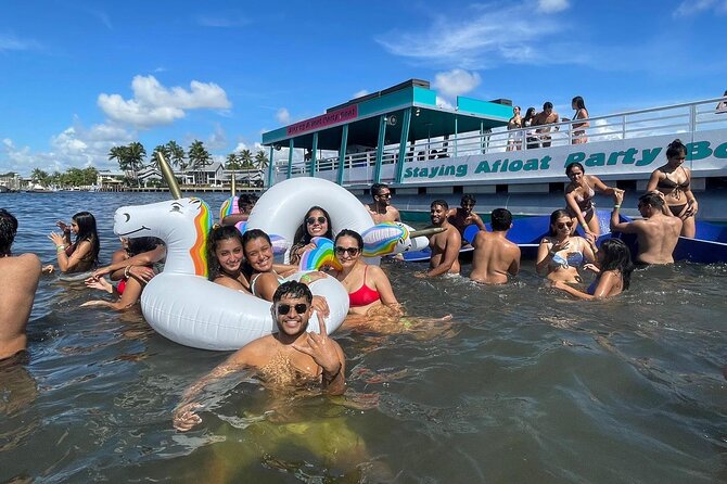 Island Time Boat Cruise in Fort Lauderdale - Cruising past yachts and Las Olas Isles