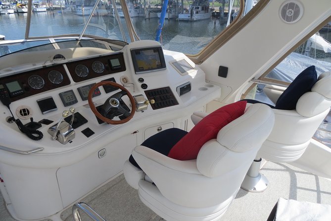 Jupiter Private Yacht Cruise with Captain/Stewardess - Planning Your Four Hours at Burt Reynolds Park