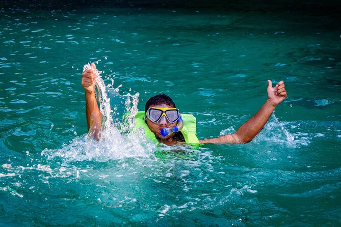 Key West from Miami with Snorkeling, Drinks and Hard Rock Cafe Meal - The long ride south and what it means