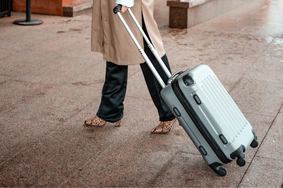 Luggage Storage in Miami $12/PP for 2 Pcs Luggage (DEAL!!) - Why $12 Can Make a Miami Stop Easier