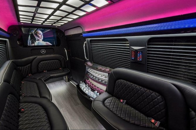 Luxury Party Bus Limo in Miami - Best occasions for this service