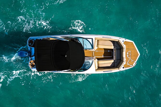 Luxury Private Boat Tour from Miami Beach - Star Island and Miami’s famous houses