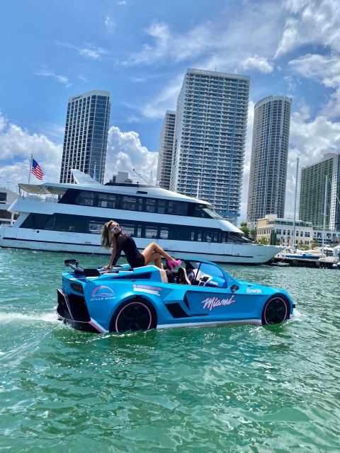 Miami: 1-hour Jetcar Rental - Music, driving, and the beach-island stop