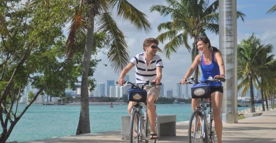 Miami: 2-Hour Art Deco Bike Tour - Starting among Ocean Drive’s Art Deco facades