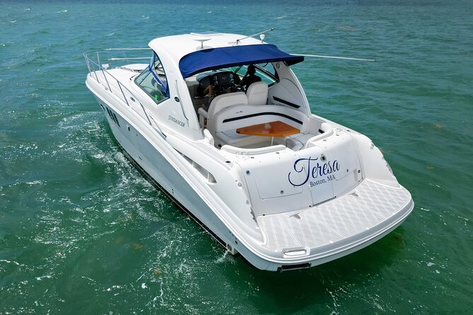Miami: 2 Hour Private Yacht Cruise - Music, drinks, and the private-party advantage