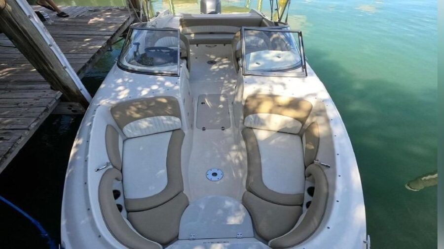 Miami: 24-Foot Private Boat for up to 8 People - A flexible route rather than a fixed tour