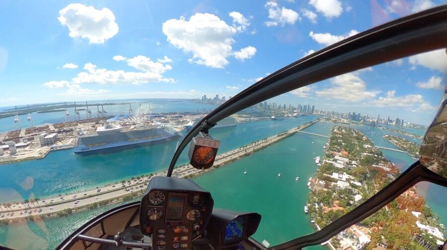 Miami: 30-Minute Private Helicopter Tour with Champagne - Biscayne Bay and the islands