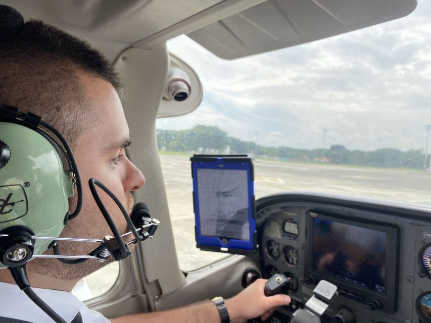 Miami: 60-Minute Airplane Flight Discovery Lesson Ticket - Language and Communication in the Cockpit