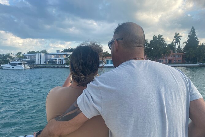 Miami 75 Min Boat Tour Biscayne Bay and Celebrity Homes Island - Seeing Miami from the water for $32.99