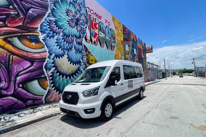 Miami All-In-One: City Sightseeing & water taxi experience - Ocean Drive and the Art Deco district