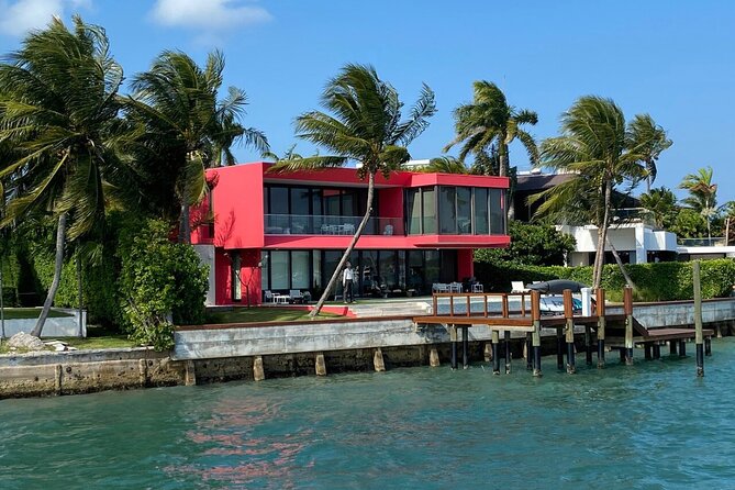 Miami and Bayside 90 min Cruise of Celebrity Islands - Fisher Island and Miami’s private side