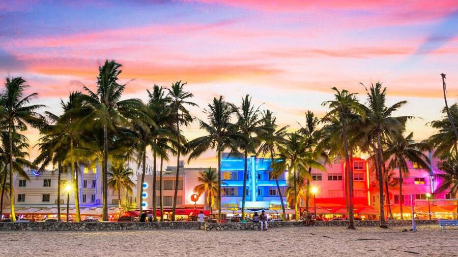 Miami Audioguide - TravelMate app for your smartphone - A self-guided way to make sense of Miami