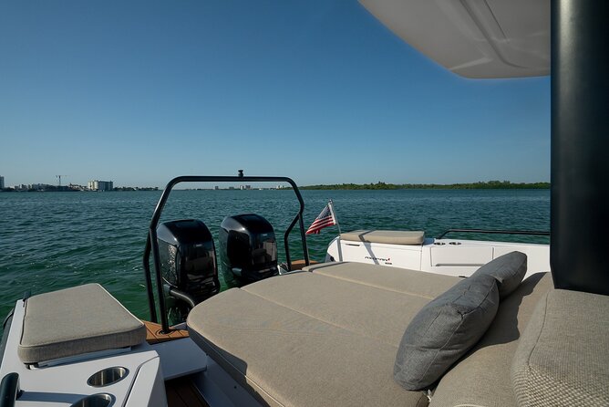 Miami Bay Discovery Private Yacht Cruise with Captain - What the $900 group price really means