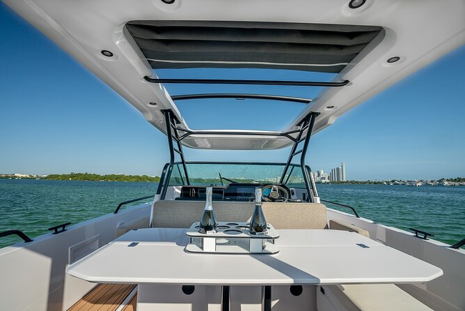 Miami Bay Discovery Private Yacht Cruise with Captain - Who will enjoy this Miami yacht outing