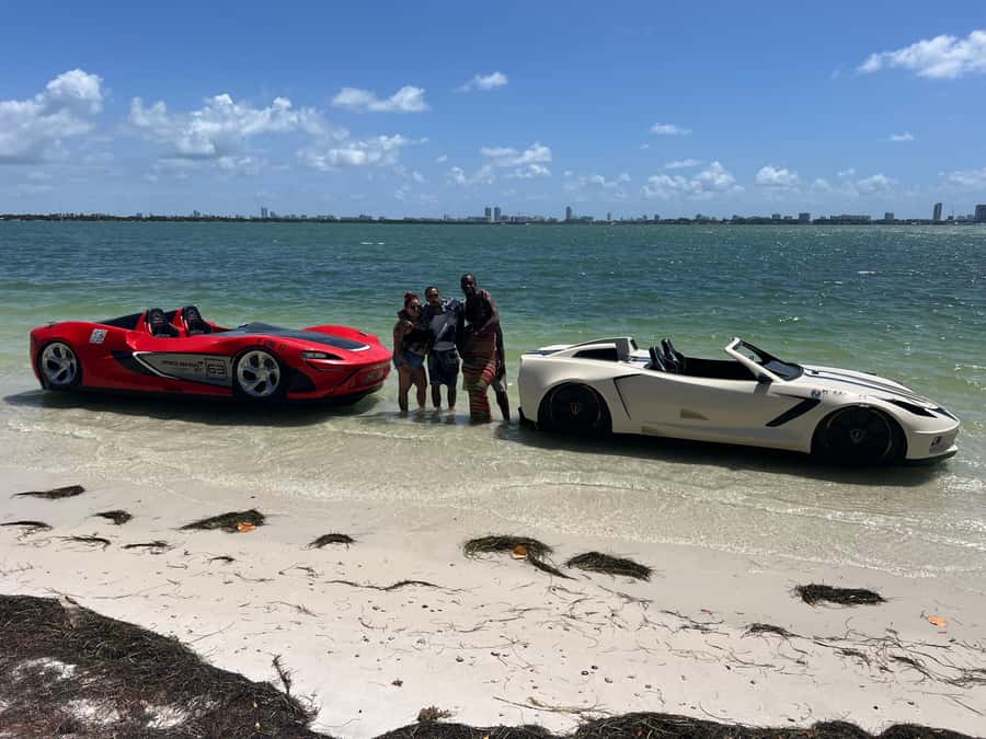 Miami Beach: 1 Hour Jetcar Rentals & 30min Celeb Boat Tour - Starting at Collins Avenue and 24th Street