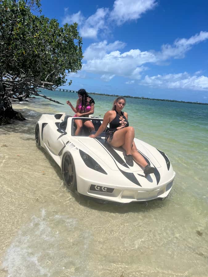 Miami Beach: 1 Hour Jetcar Rentals & 30min Celeb Boat Tour - The first 30 minutes: a celebrity boat tour