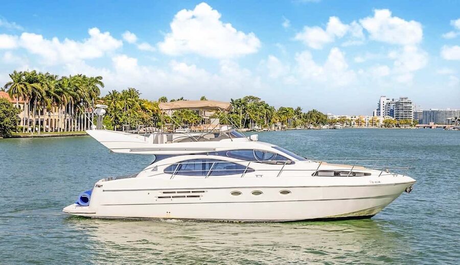 Miami Beach: 48 Foot Private Yacht Rental - Why sunset can be the best time