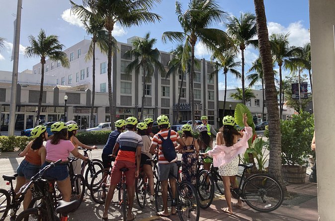 Miami Beach Bike Rentals - Española Way for food and a short break