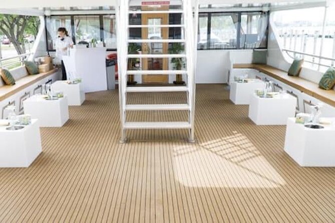 Miami Beach Boat Tour & Sunset Cruise - Star Island, Palm Island, and Hibiscus Island