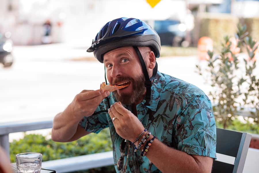 Miami Beach: Guided Bike Tour with Food Tasting (Adults) - Key points to know