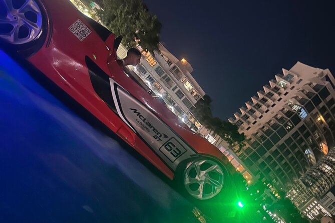 Miami Beach Jetcars and Free Boat Ride - Who Will Enjoy This Most