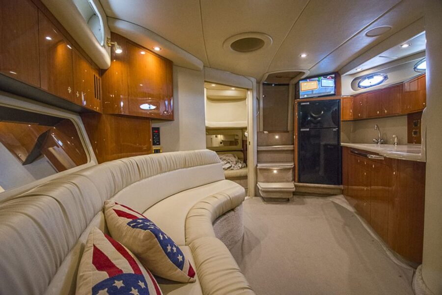 Miami Beach: Private Yacht Rental with Captain - The real cost of the yacht