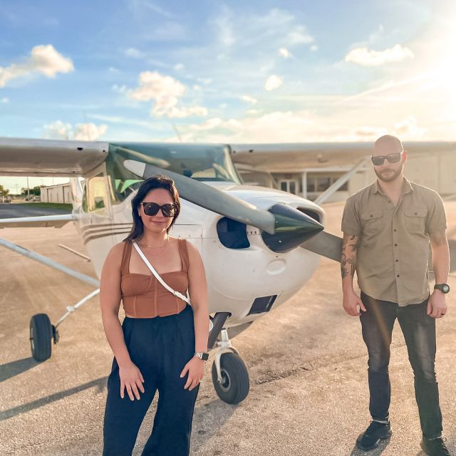 Miami Beach: Romantic Sunset Flight with Champagne - A private sunset flight over Miami