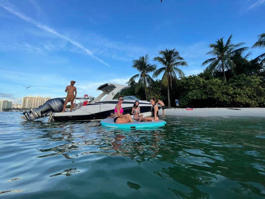Miami Beach: Spectacular Sandbar & Skyline Boat Tour - Who should book this private boat tour?