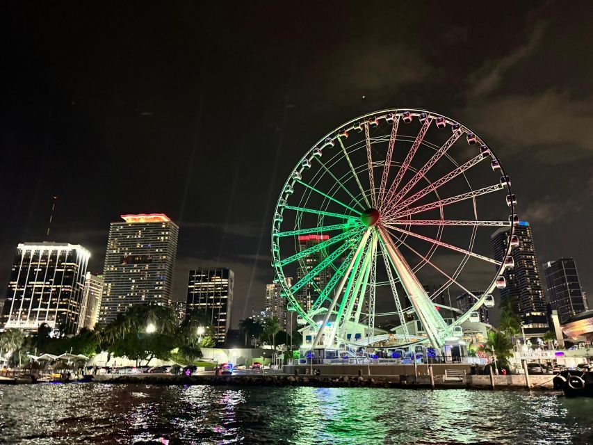 Miami Beach: Spectacular Sandbar & Skyline Boat Tour - Sunset colors and Miami after dark