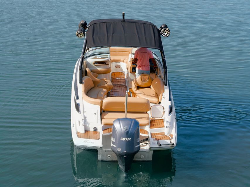 Miami Beach: Spectacular Sandbar & Skyline Boat Tour - The two-hour route: a quick look at Miami from the bay