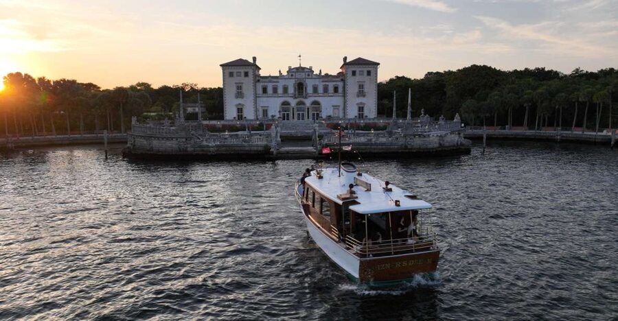 Miami Beach: Vizcaya Sunset Cruise Includes Food and Drink - Key points to know before you book