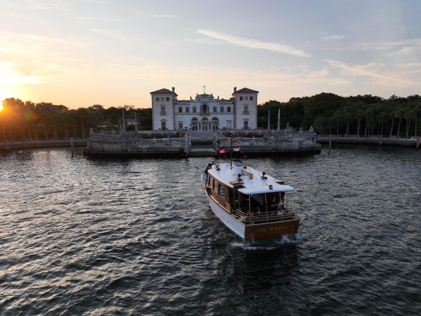 Miami Beach: Vizcaya Sunset Cruise Includes Food and Drink - Passing the Venetian Islands and their celebrity homes