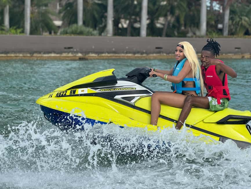 Miami Beach: WaveRunner 1 Hour Rental & 1 Hour Boat Ride - One hour on a WaveRunner