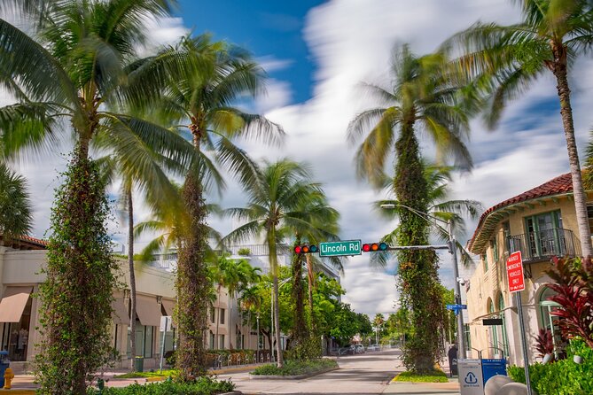 Miami Beaches Self-Guided Driving Audio Tour - Freedom Tower, Bayfront Park, and Bayside Marketplace