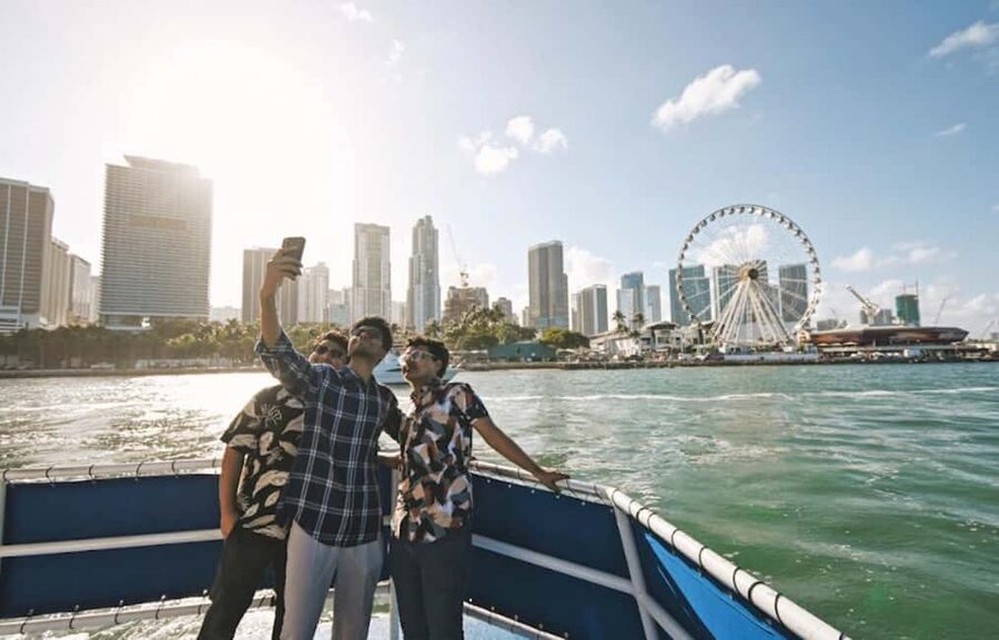 Miami: Biscayne Bay Millionaire's Homes Sightseeing Cruise - Fisher Island and the open sweep of Biscayne Bay