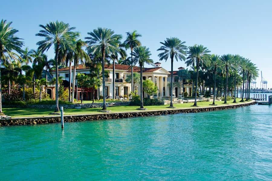 Miami: Biscayne Bay Millionaire's Row Boat Tour - Key points to know