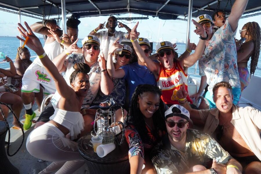 Miami: Boat Party with Live DJ, Unlimited Drinks, and Food - Who will enjoy this Miami boat party?
