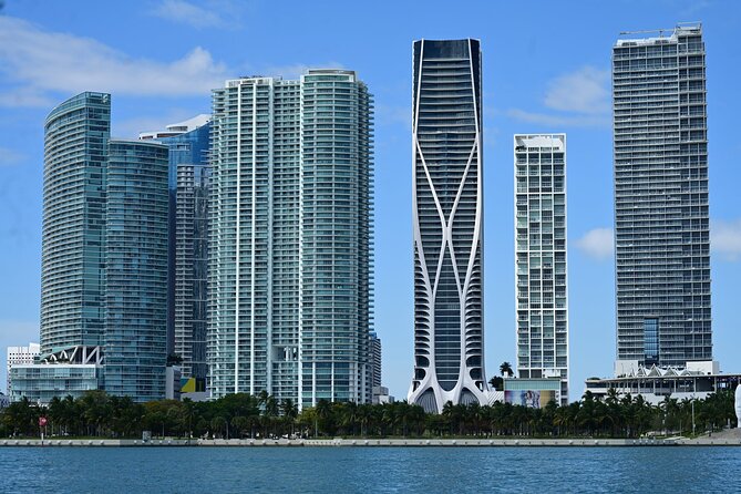 Miami Boat Tour and Sunset Cruise 90 Minutes - Fisher Island and the private side of Miami