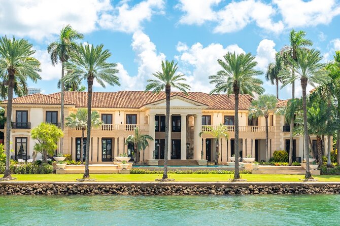 Miami Boat Tour - Celebrity Homes & Millionaire Mansions - Key points to know before boarding